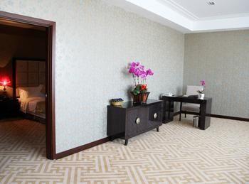Longda Hot Spring Hotel Tianjin Luaran gambar